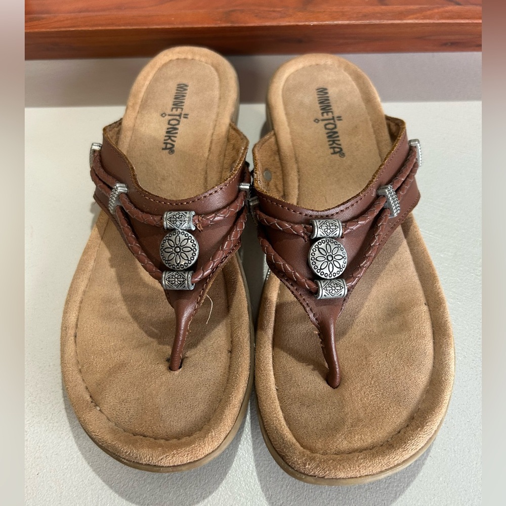 Minnetonka Silverthorne Sandals Brown Women’s Size 8